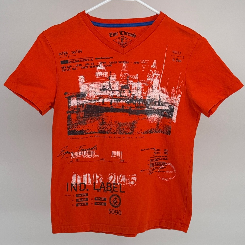 Epic Threads boys graphic orange short sleeve t-shirt size M.